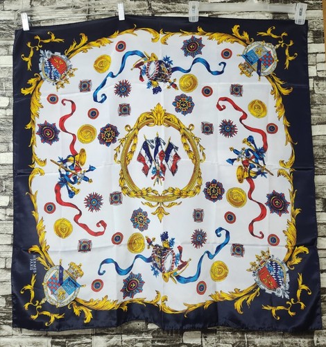 HERMES SCARF　100%SILK　MADE IN FRANC Hermes Scarf Size 90x90cm Silk 100% made in France Never