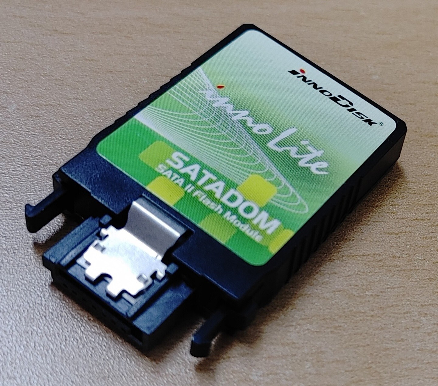 InnoDisk InnoLite SATADOM Flash Module SATA II 8GB / Shipping by eBay GSP