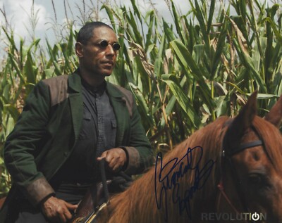 Giancarlo Esposito Autographed Signed 8x10 Photo - Revolution Breaking Bad - COA