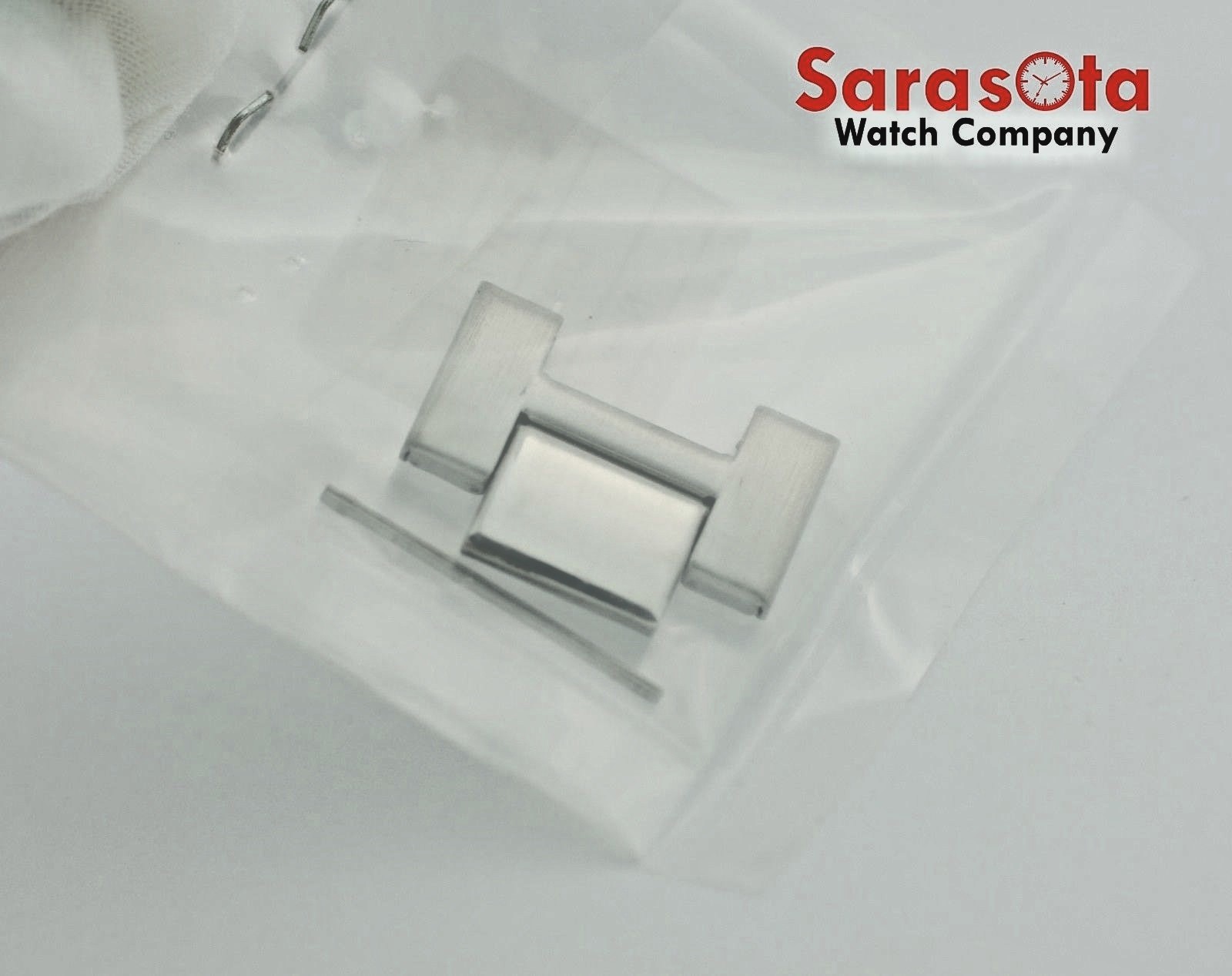 armani exchange 2084