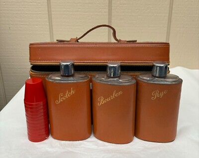 TRAVEL BAR GLASS FLASK SET SCOTCH,RYE,BOURBON WITH SHOT GLASSES  IN LEATHER CASE