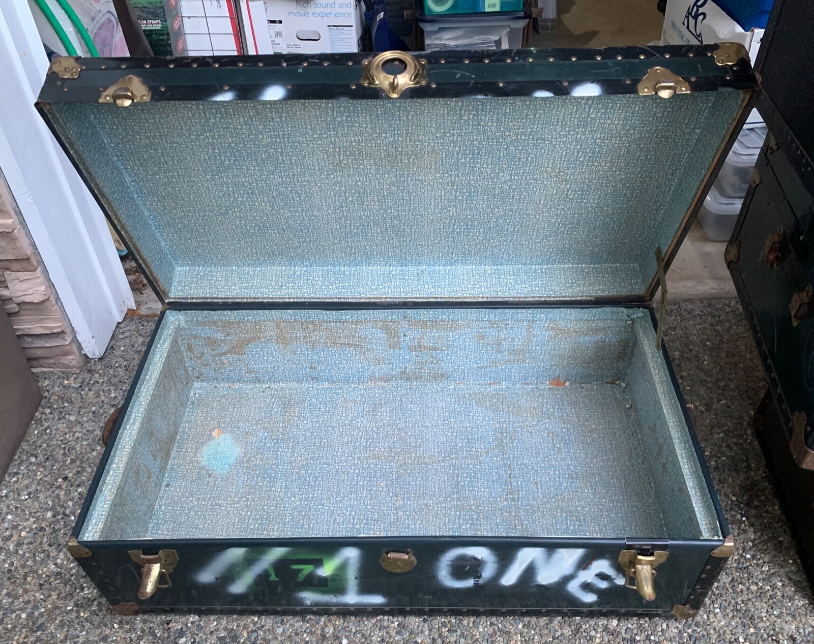 huge vtg VACATIONER PETERSBURG VA storage steamer trunk footlocker PICK UP ONLY