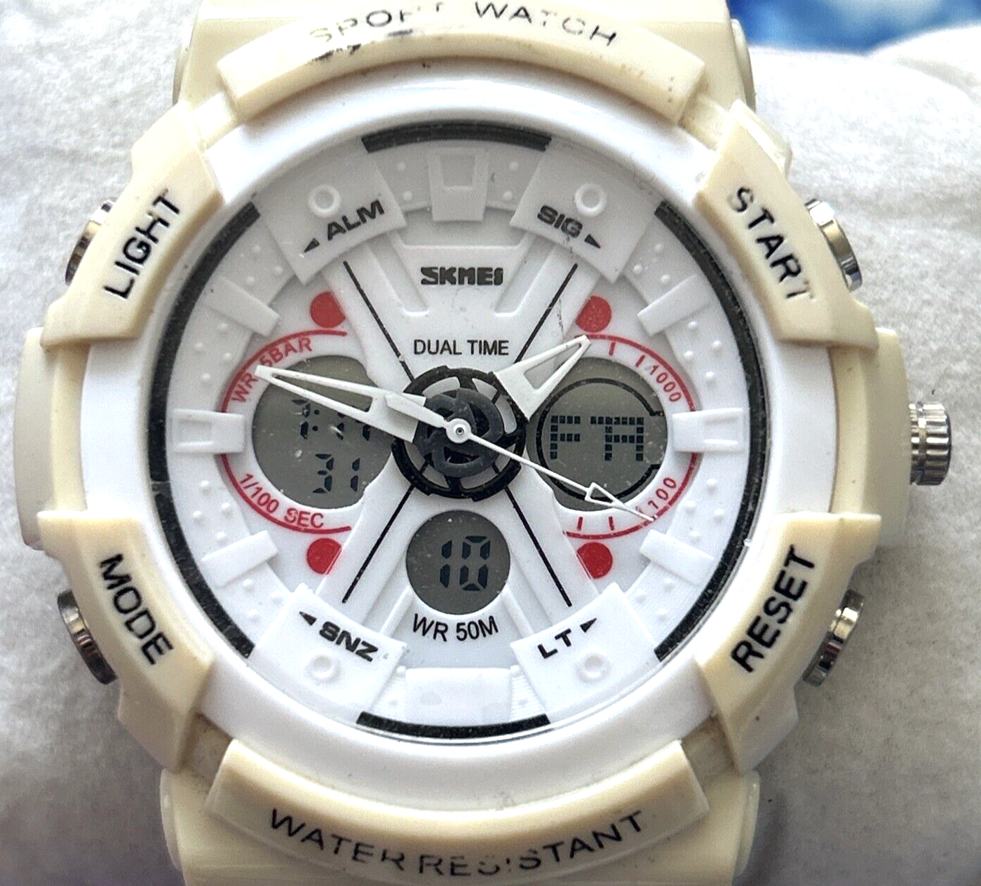 Skmei watches online white colour