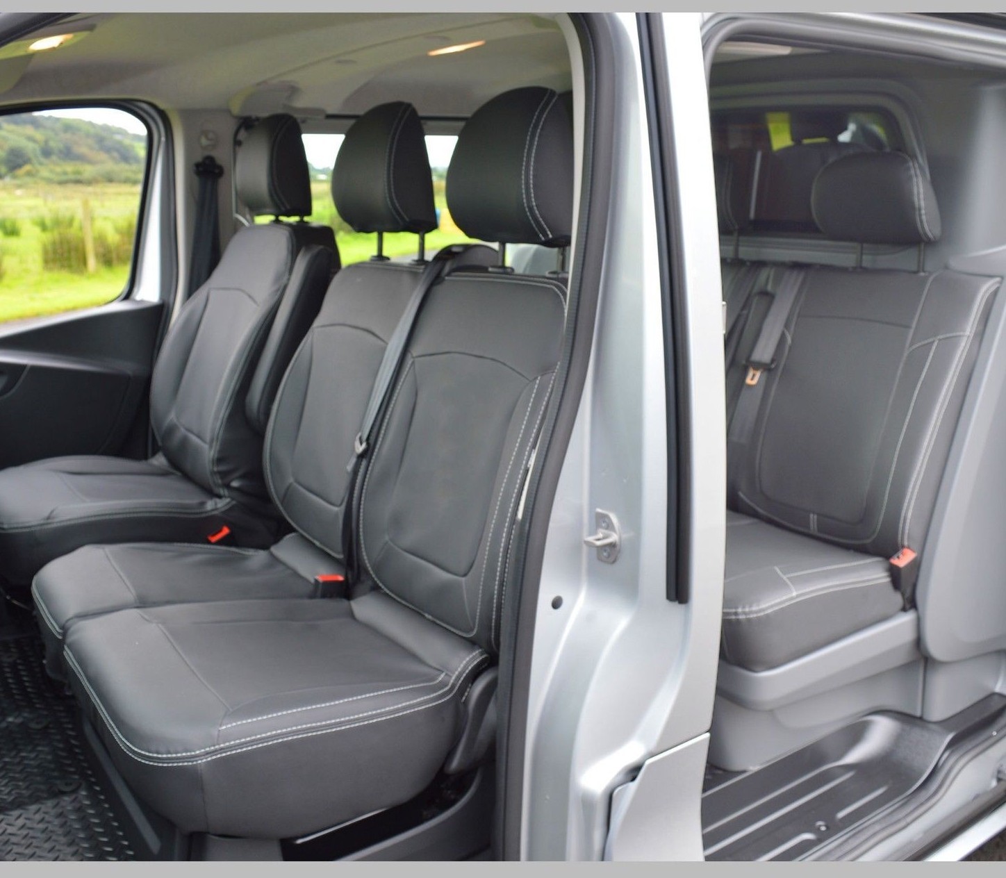 Opel Vauxhall Vivaro Crew Cab Waterproof Tailored leather look Van Seat