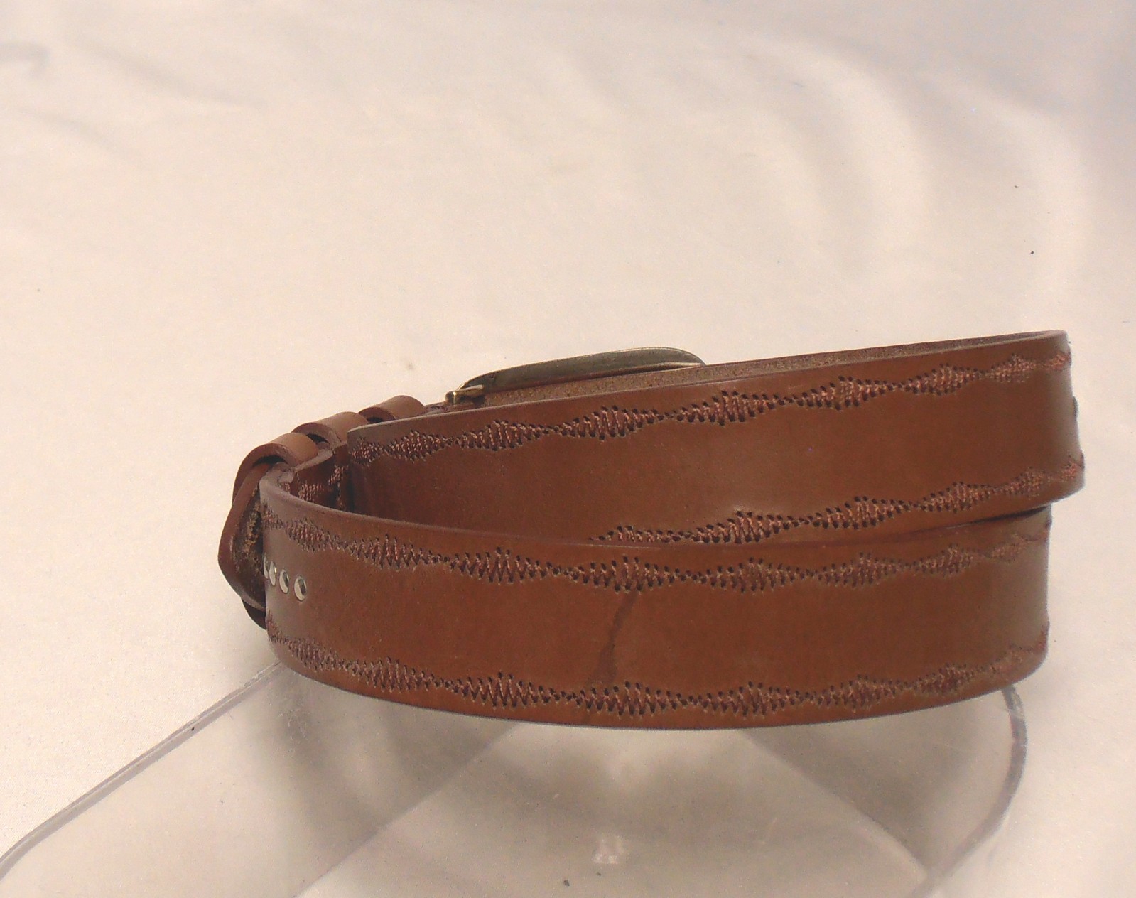 OLGA SANTINI M (30-34) Italian Brown Leather Embroidered Silvertone Buckle Belt