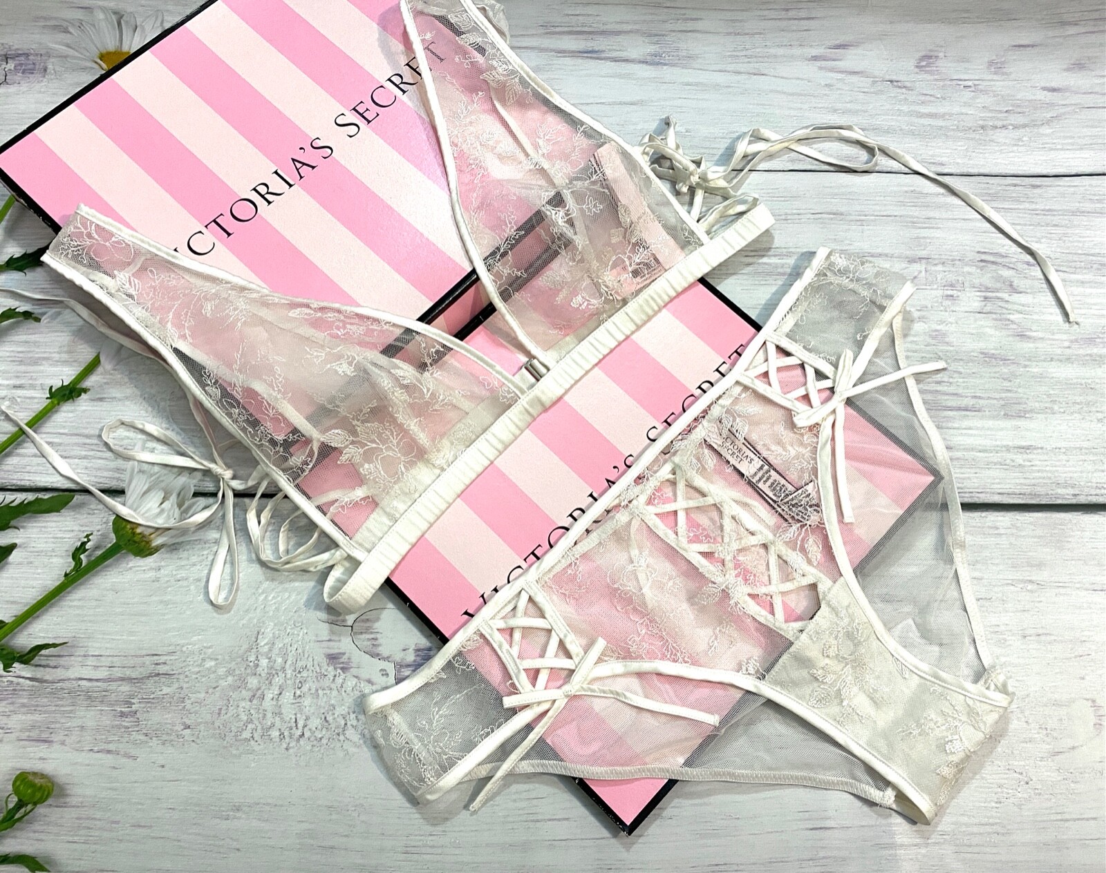 

Victoria s Secret DREAM ANGELS Удлиненный бюстгальтер с треугольными чашечками Кокосовый Белый