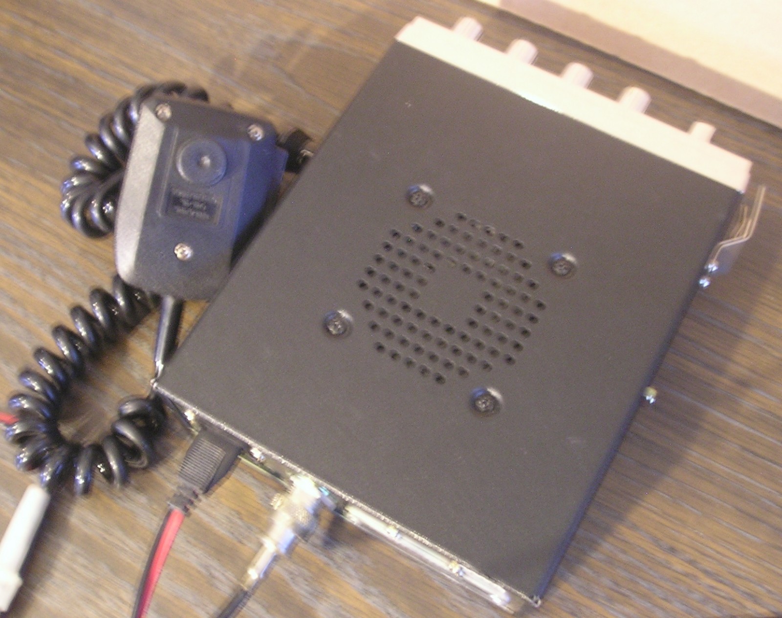 Realistic TRC-473 AM 40 channel CB Radio, Working + Nice!!
