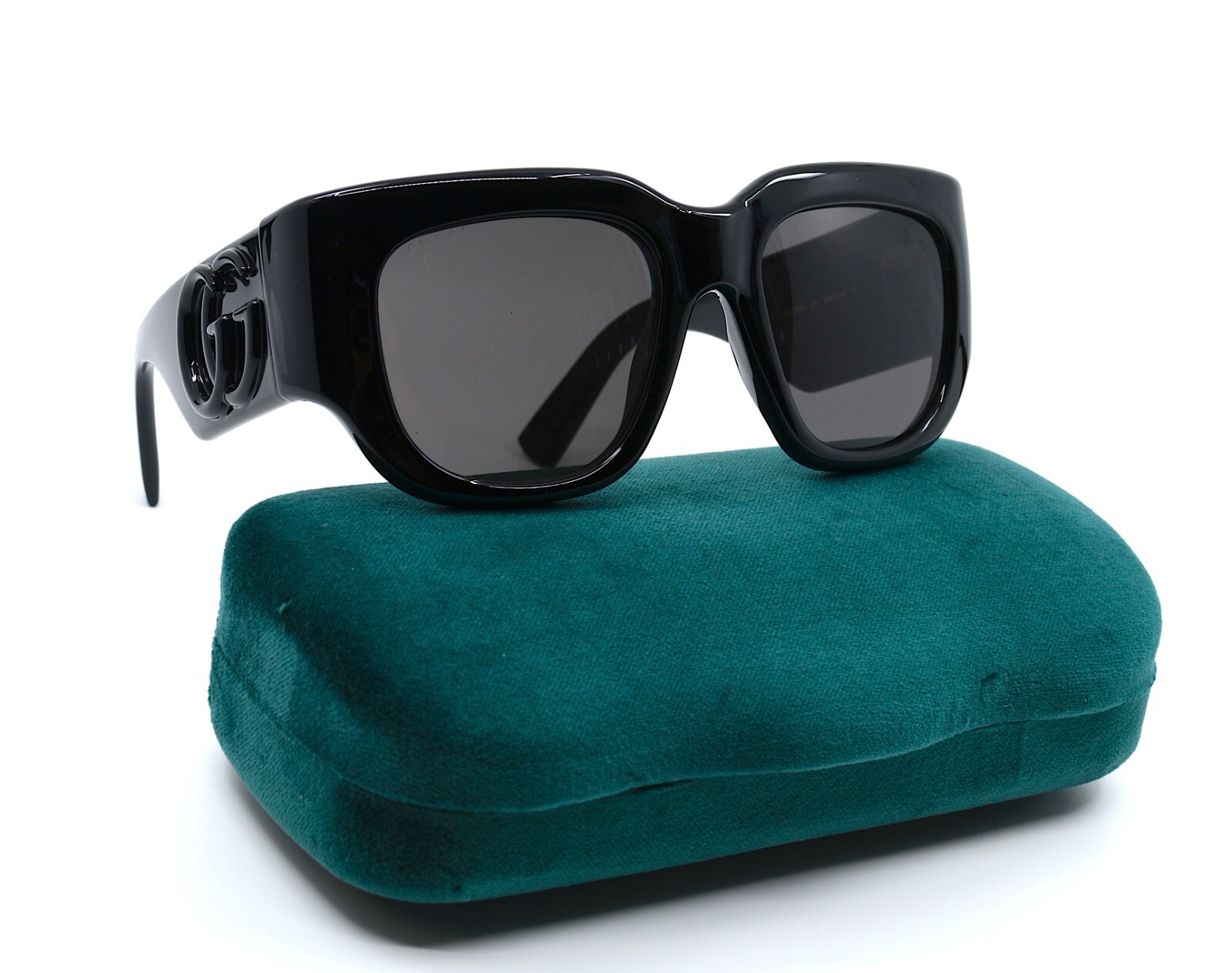 Pre-owned Gucci Gg1545s 001 Black Grey Authentic Sunglasses 53-20 In Gray