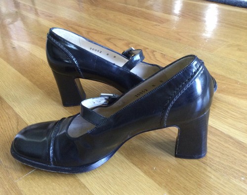 Vintage Bottega Veneta Black Mary Jane Heels, Size 8B