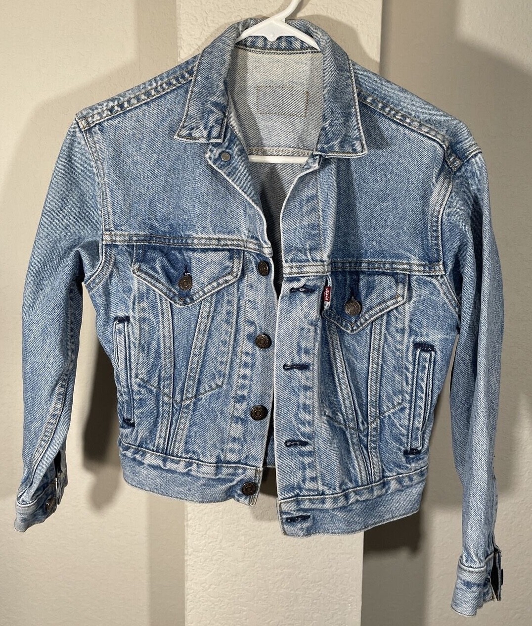 Levi's Denim Trucker Jacket MIS Size M Vintage 57514-0214