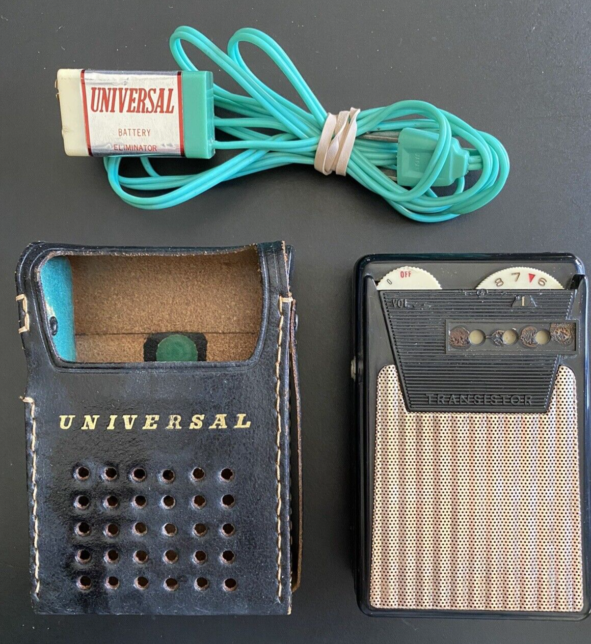 Vintage UNIVERSAL 6 Transistor Radio, w/ Case Black /Gold Vintage UNIVERSAL 6 Transistor Radio, w/ Case Black /Gold