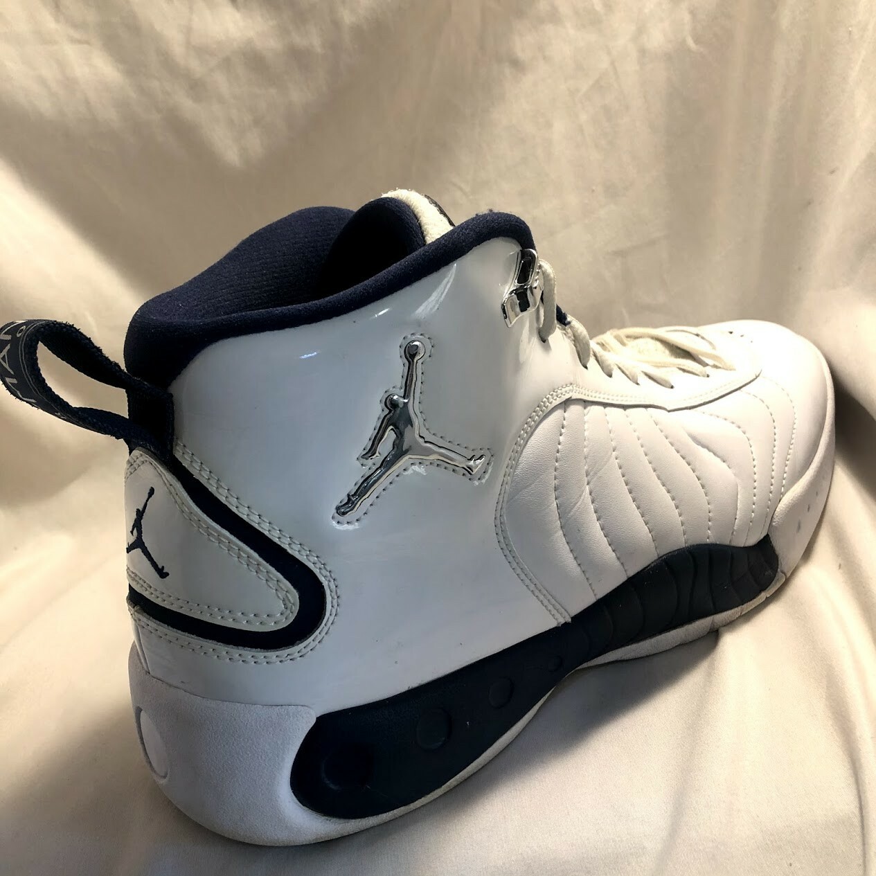 jumpman 12 black and white