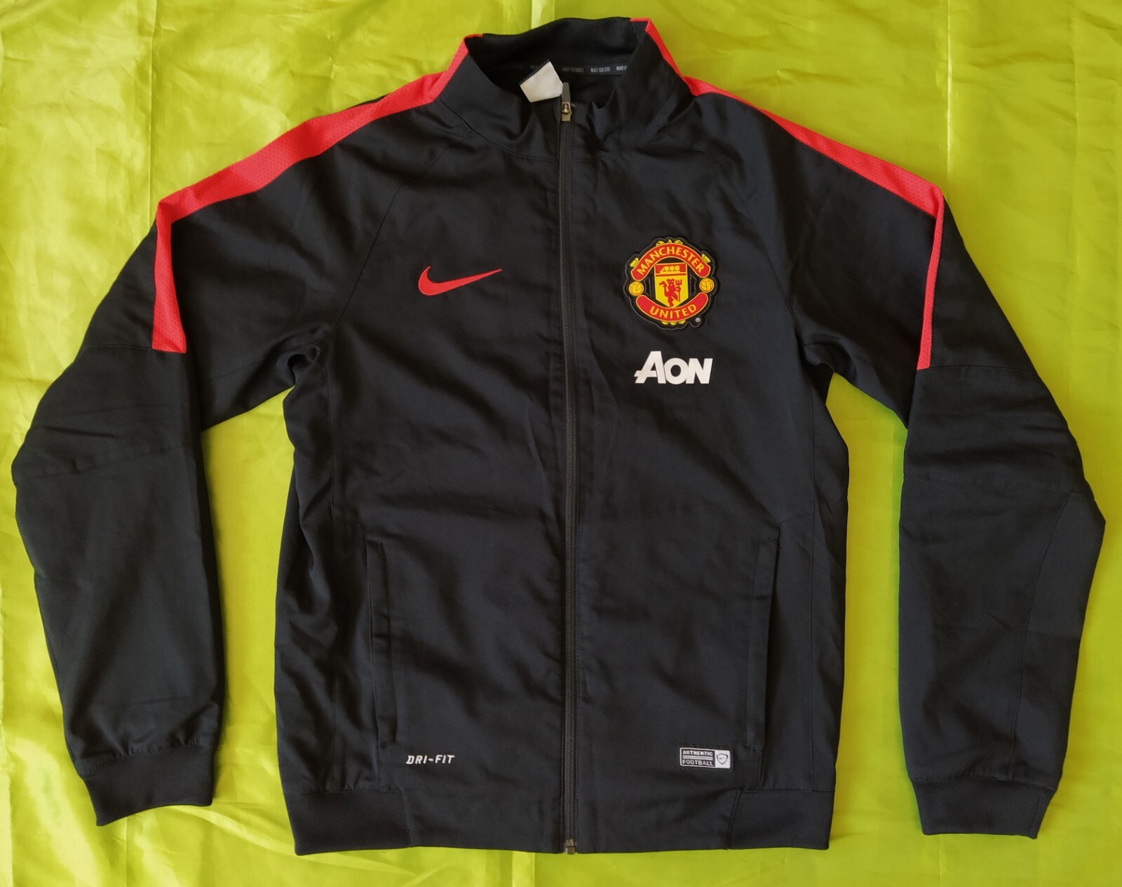 Nike Manchester United FC MU mens track top jacket size S