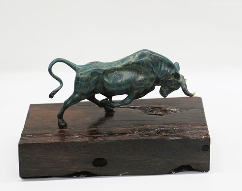 THE NEW YORK STOCK EXCHANGE REAL BRONZE BULL OF WALL STREET STATUE FIGURE DECOR