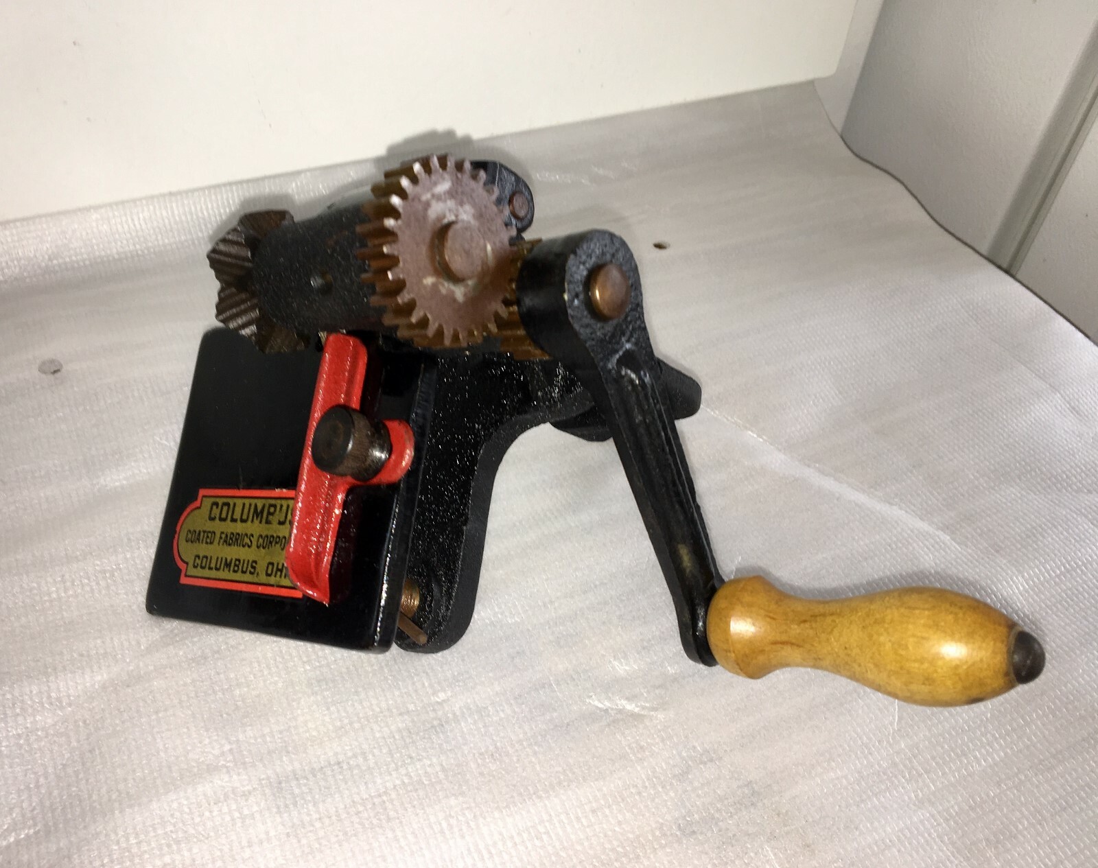 Antique Vintage Pinking Machine COLUMBUS Coated Fabrics Corp Cast Iron