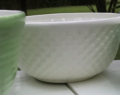 Very Cute Vintage Ceramic Mixing Bowls