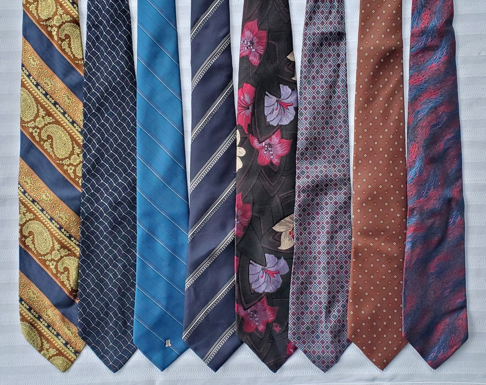 laurent benen tie price