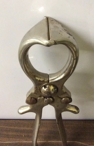 VTG PAT. APPLIED FOR BULL CASTRATOR CLAMP TOOL BLOODLESS CRIMPER TOOL 10.5”