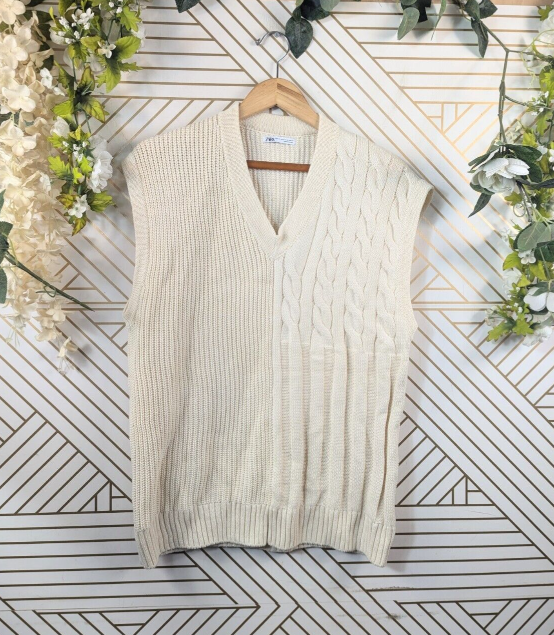 ZARA Men's Sweater Vest Cable Knit V-Neck Cream Beige