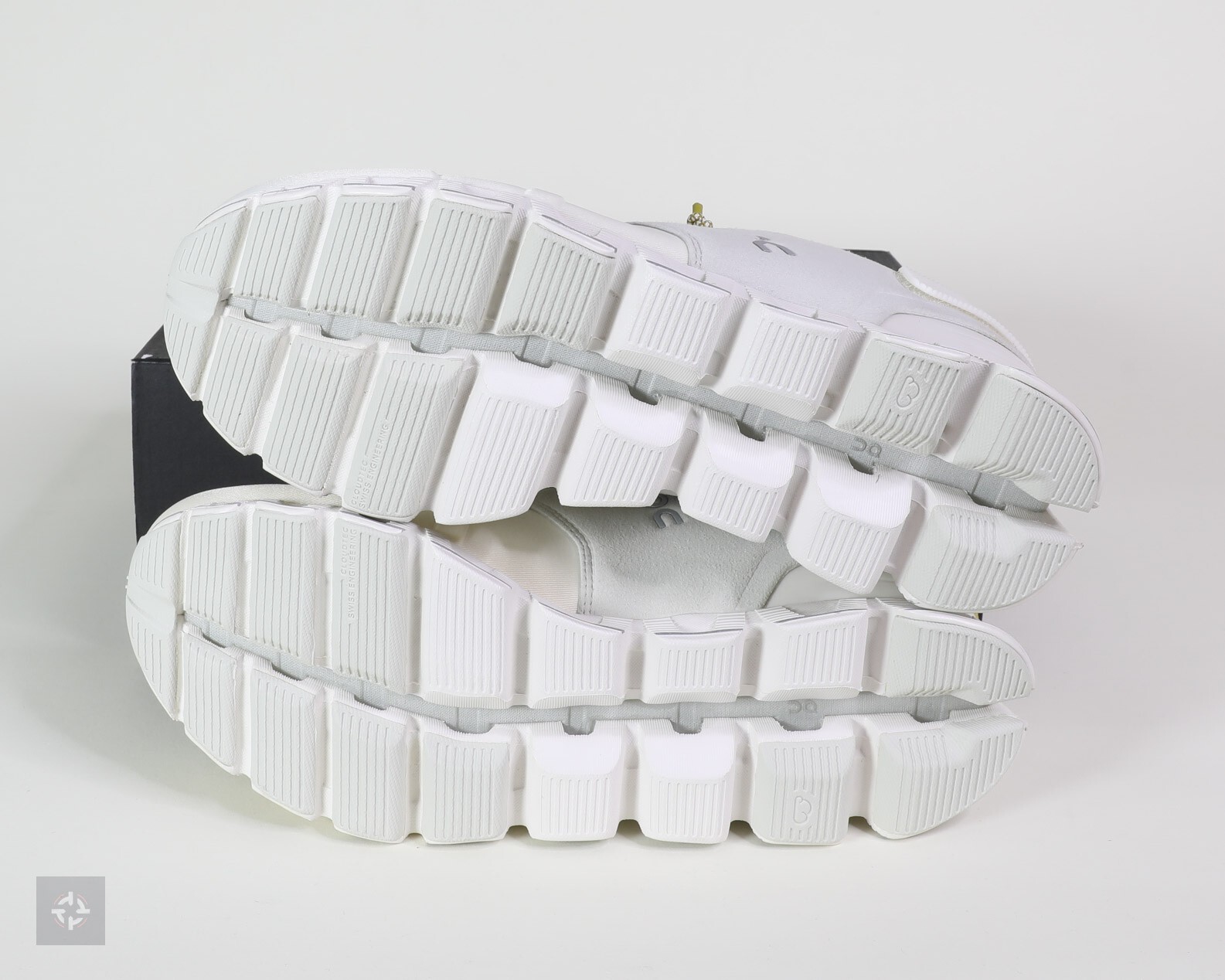 Pre-owned On Running On Cloud Edge Moon Landing Edition White Gold Shoes Women's Size 9 (18.99846)