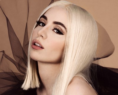 SEXY AVA MAX 8x10 PHOTO *