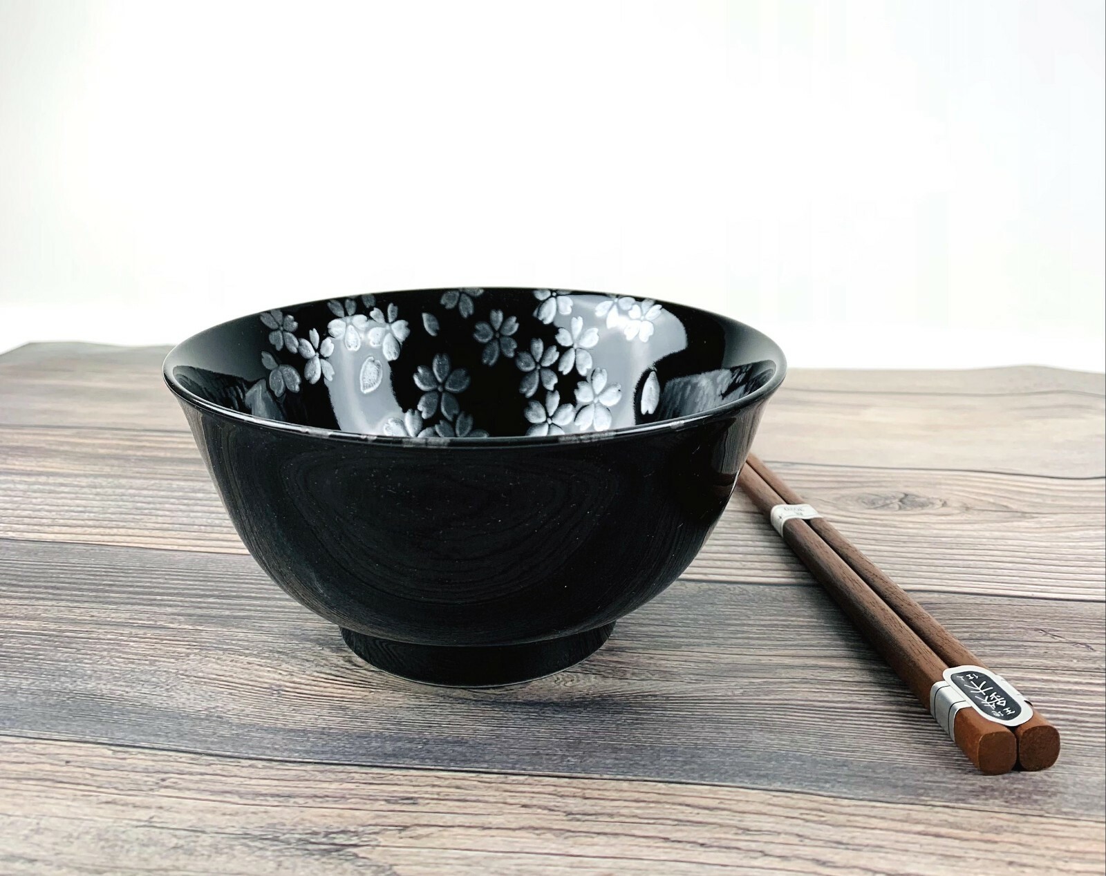 Set of 2 Japanese Porcelain Soup Bowls and Chopsticks Gift Set Black Silver 4689