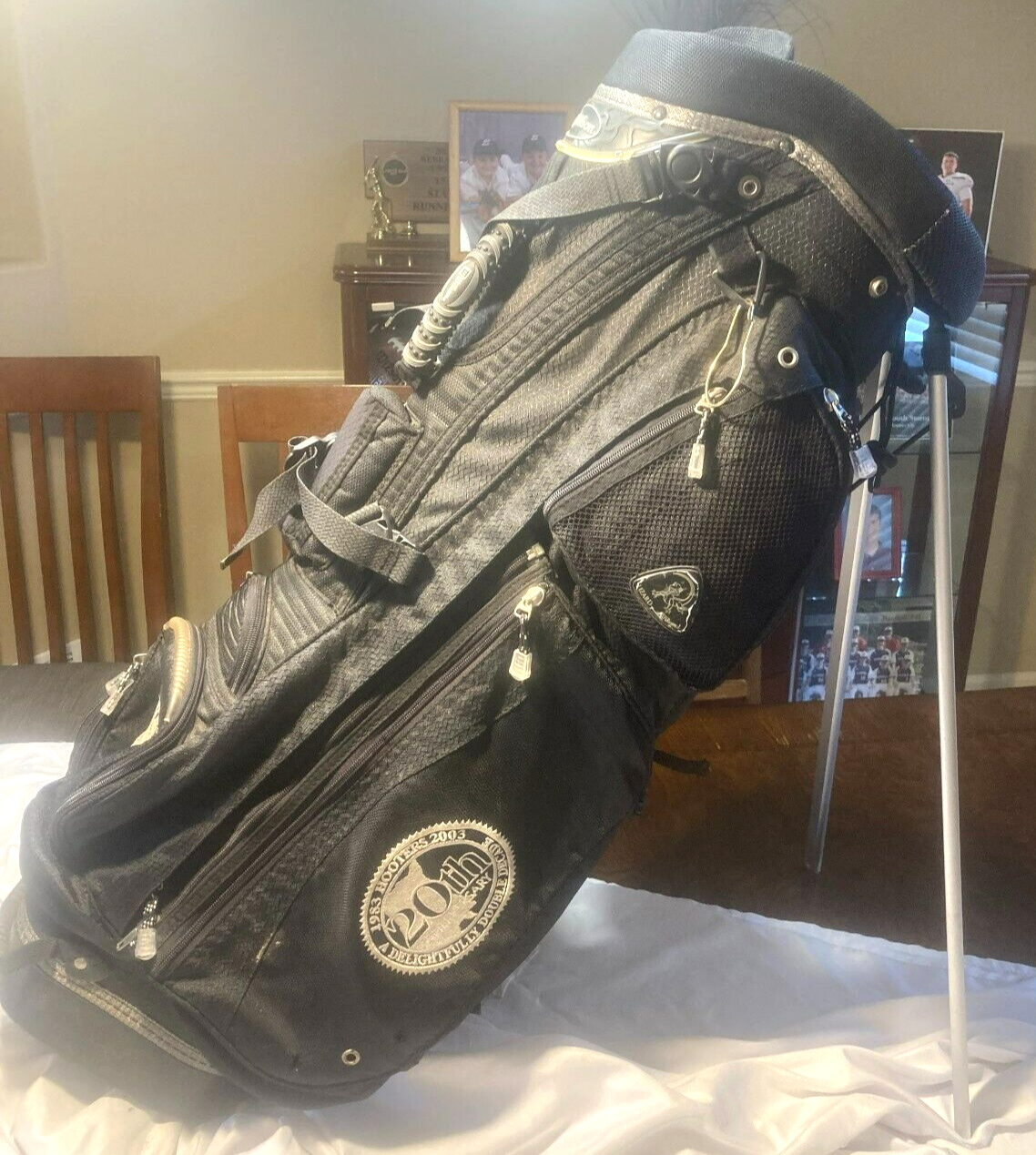 Wilson Hooters 1983-2003 20th Anniversary Stand Carry Golf B