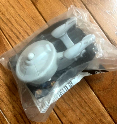 STAR TREK - Burger King Kids Meal Toy U.S.S ENTERPRISE-Brand new unopened