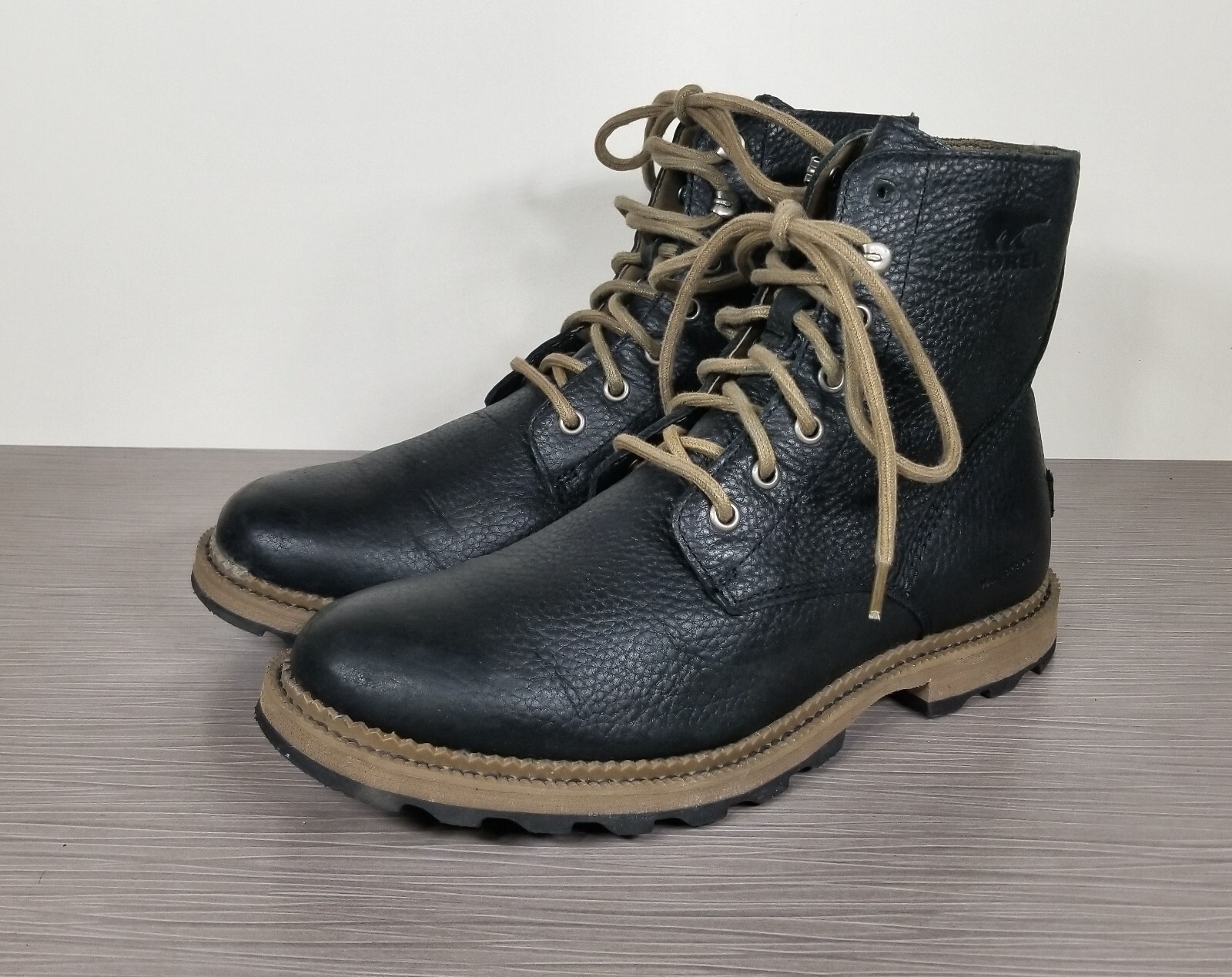 Sorel Madson 6 Lace-Up Boots, Black Pebbled Leather, Mens Size 8.5 / 41.5