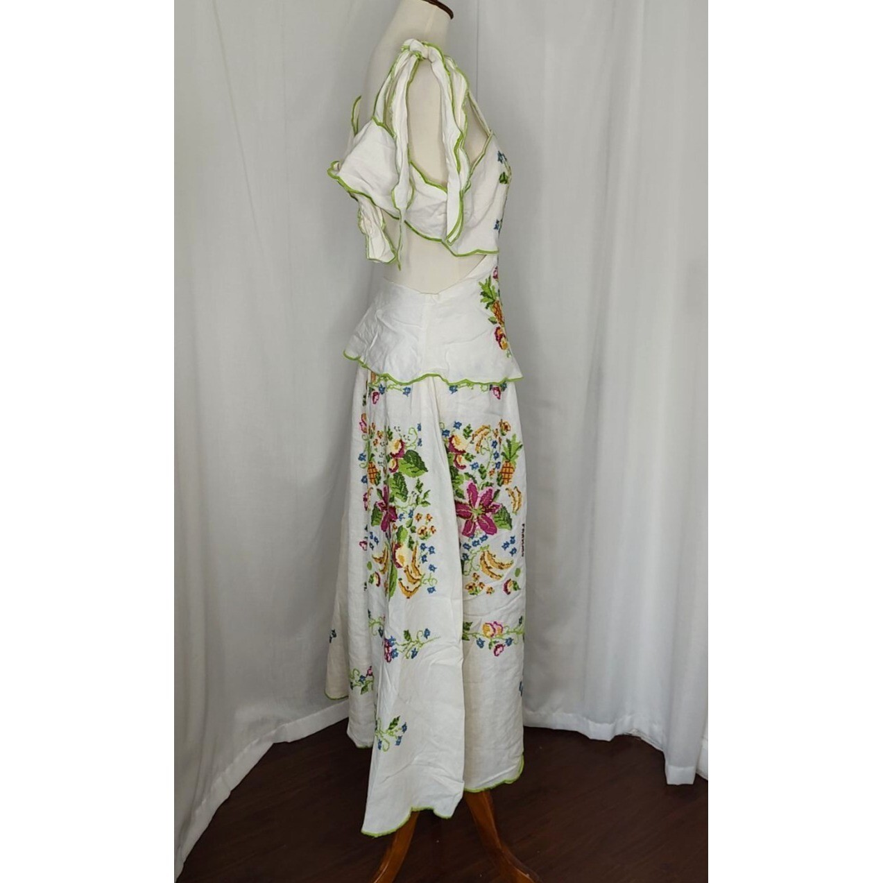 Pre-owned Farm Rio Maxi Dress Xl Tropical Romance Needlepoint Cut-out Linen White Floral