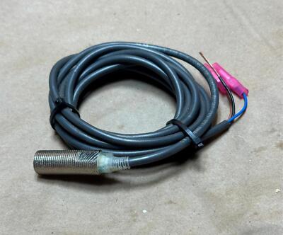 NEW Omron Inductive Proximity Switch Sensor 12-24Vdc E2E-X2E2 29514M