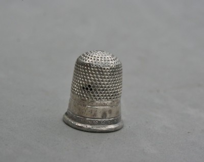 Thimble Antique Sterling Silver Engraved 