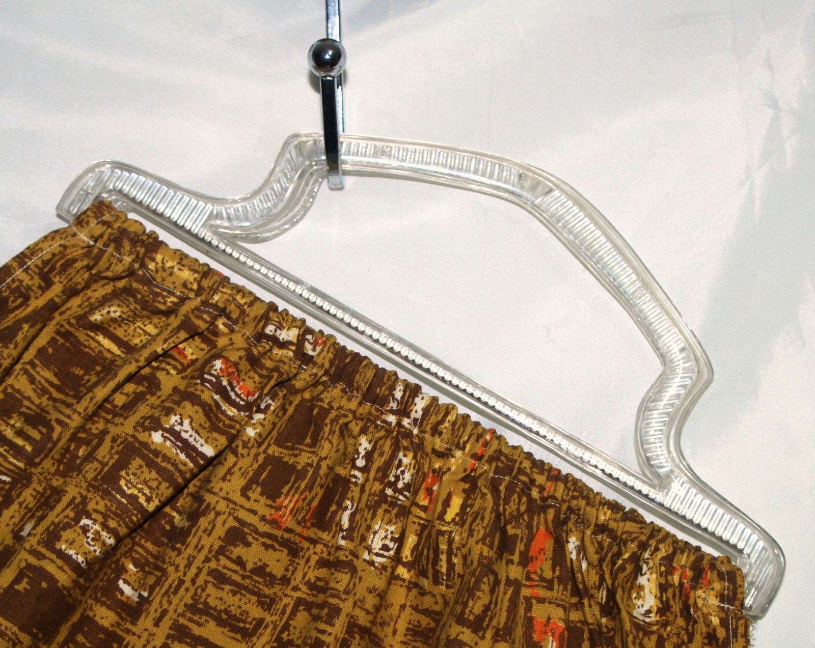 Vintage Yarn Bag Carrier Knitting Standard Textile Co Plastic Handles Brown Gold
