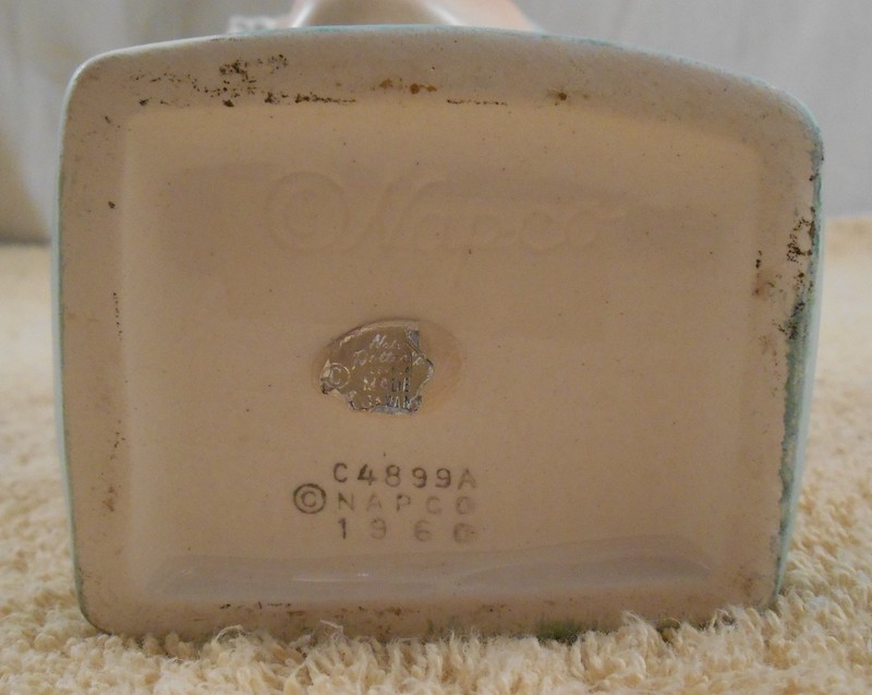 GRACE KELLY HEAD VASE NAPCO, 1960, C4899A  (Complete with earrings & necklace)