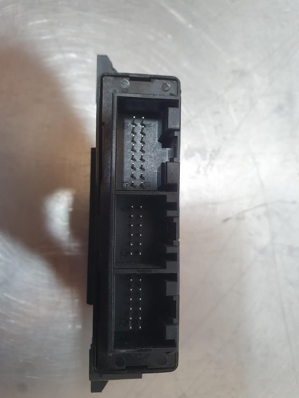 2015 Volkswagen Tiguan ECU PARK ASSIST MODULE 5N 05/08-08/16 5N0919475D image 3