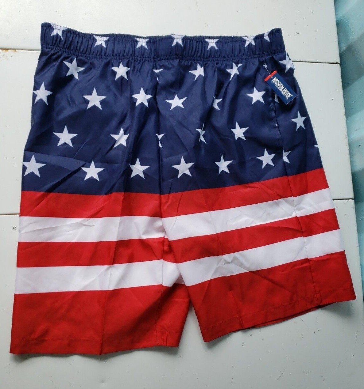 JAN様 Mission Ridge Men's Swim Trunks Red White & Blue Flag Draw