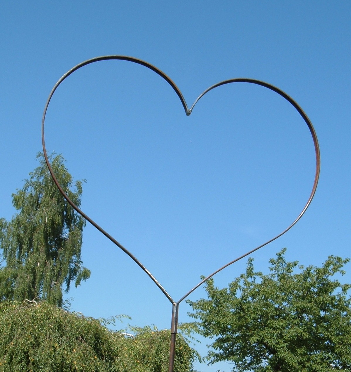 XXL Herz aus Metall Gartenstecker großes