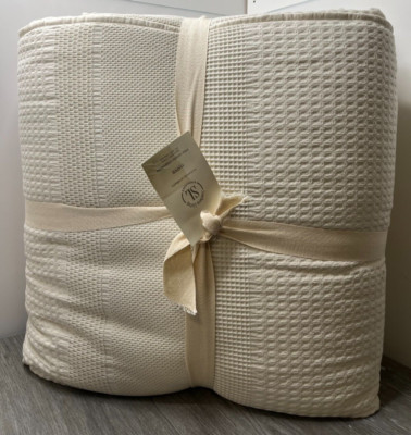 Southern Living Simplicity Jasper Comforter, Taupe Size Full/Queen, Retail $229