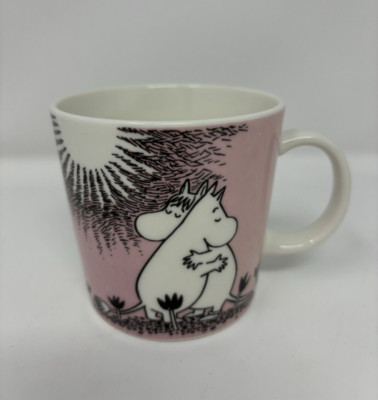 Vintage Arabia Finland Moomin Love Hugging Mug Cup Pink 1996