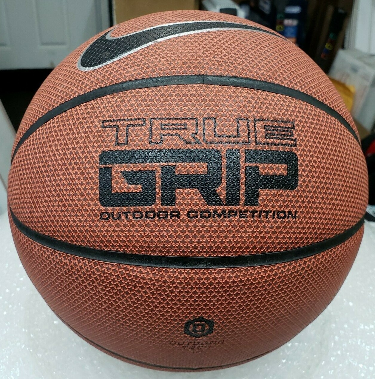 NIKE True Grip Outdoor Competition Full Size 29.5
