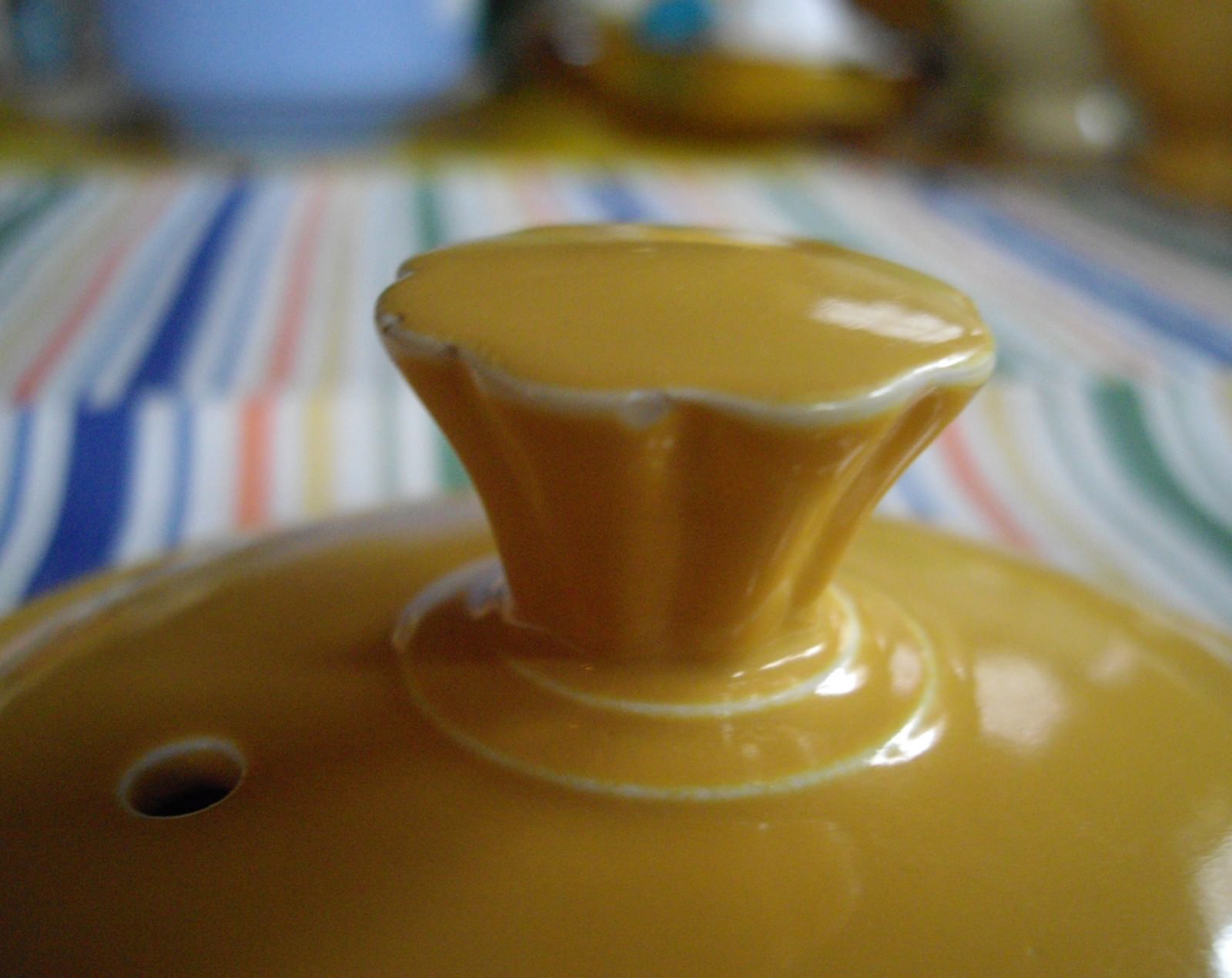 Vintage Fiesta YELLOW  Large Teapot Tea Pot Lid ~