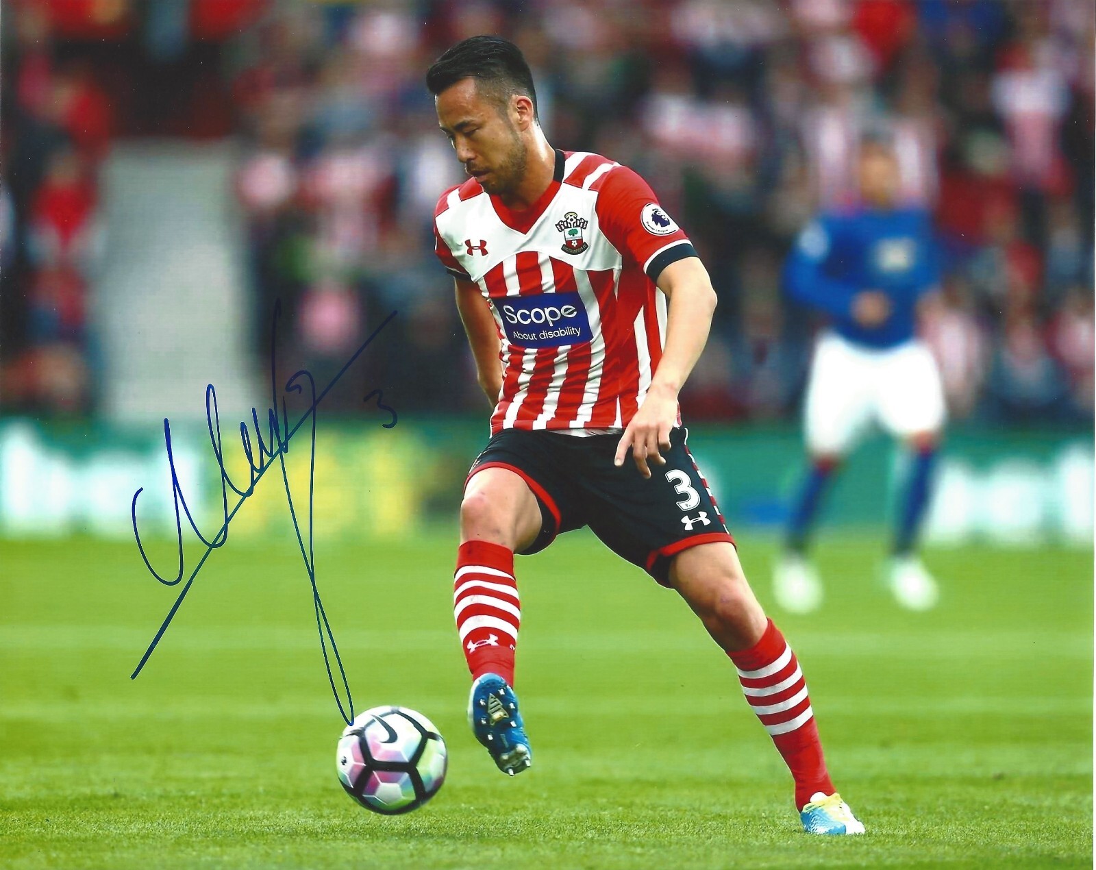 MAYA YOSHIDA AUTOGRAPH SIGNED 8X10 PHOTO SOUTHAMPTON EFL