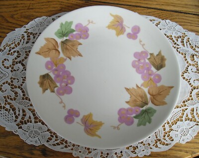 Vintage Impromptu True China Iroquois by Ben Seibel Purple Grapes 10 1/8'' Plate