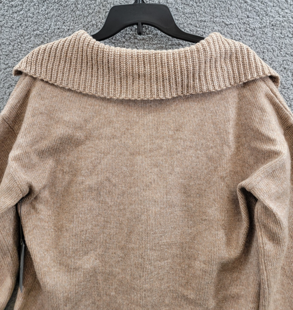 Vince Camuto V-neck Spread Collar Sweater Women's M Almond Beige Pullover - Picture 15 of 18