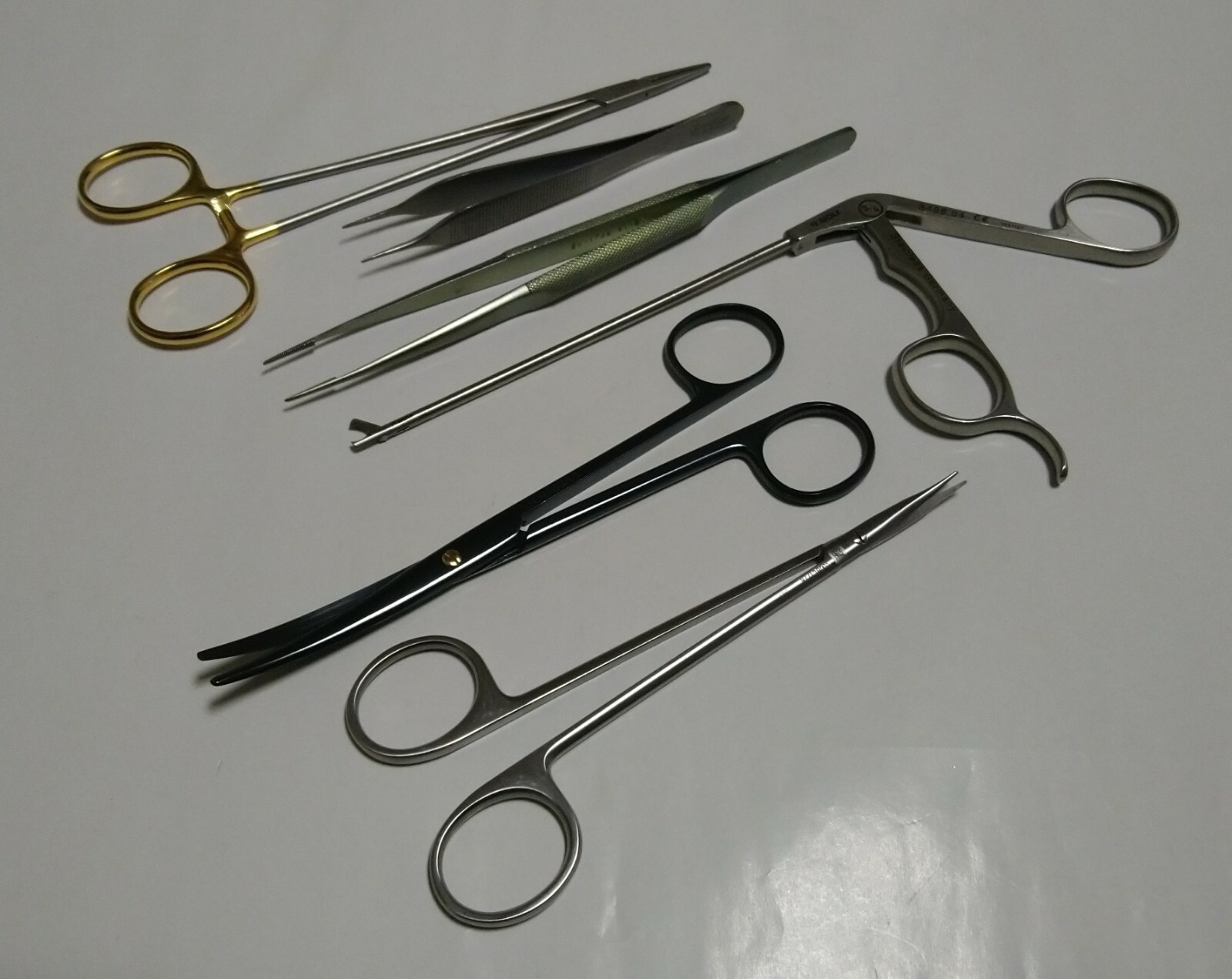 Instrumenten Set Aesculap, Fehling, Codman usw., Scheren, Nadelhalter, Pinzetten