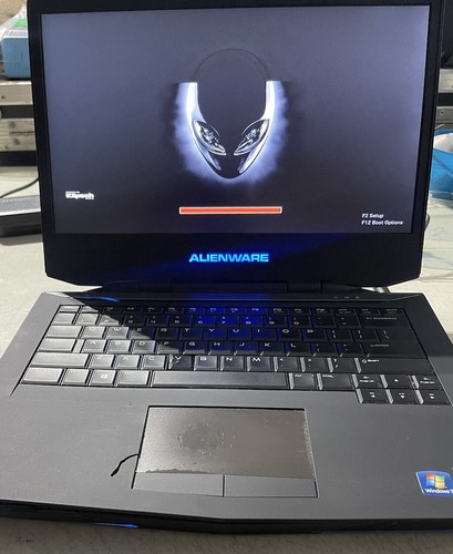 Alienware P39G-Core i7-Parts/Repair-Bad Keyboard-READ-Laptop ONLY-AS IS-C1171