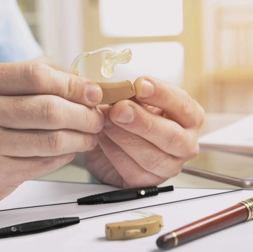 10 Packs Multifunctional Hearing Aid Cleaning Kits with Brush and Wire Cleaner