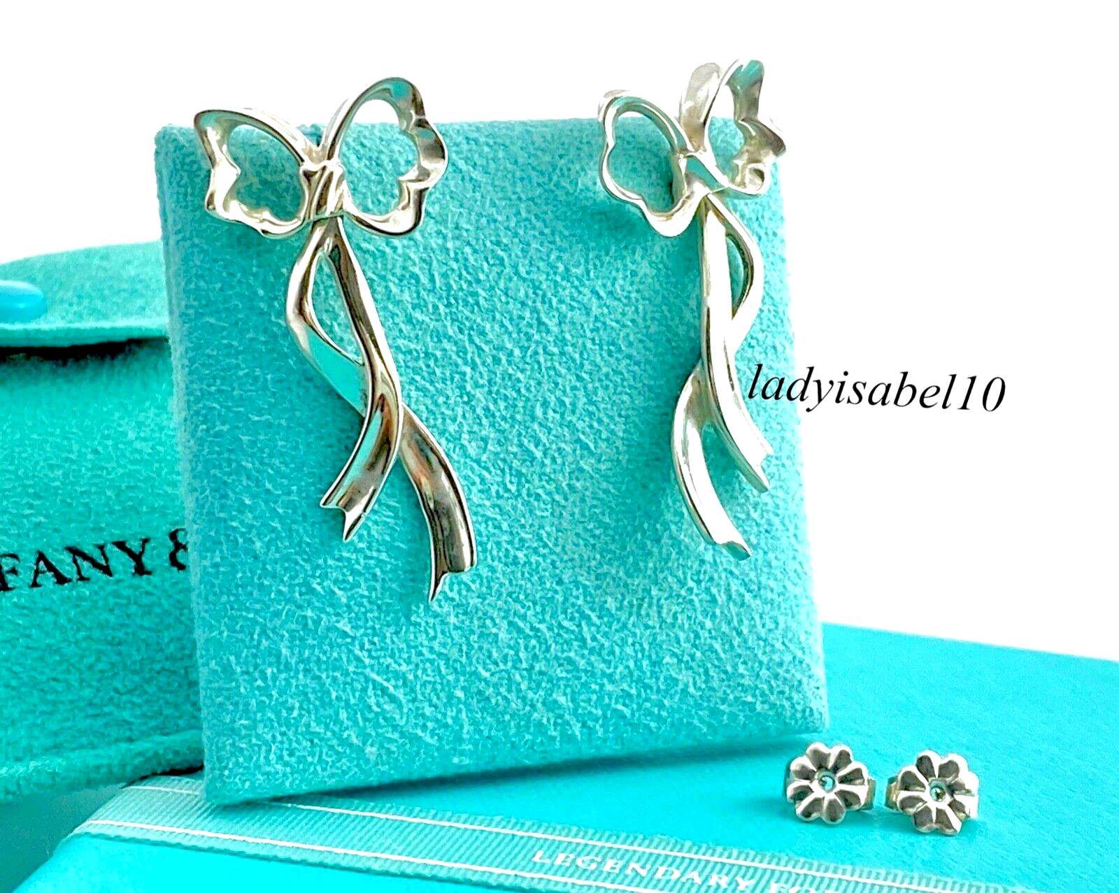 【廃盤・希少】美品Tiffany & Co. Ribbon Bow ピアス 18K Gold Tiffany & Co. Long Ribbon Bow Earrings | Kirsten's