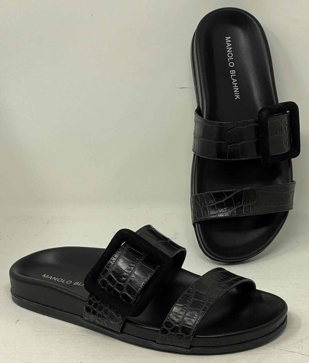 【MANOLO BLAHNIK】Mayfu Sandals BLACK Manolo Blahnik Mayfu Croc Embossed Leather Slide Sandals