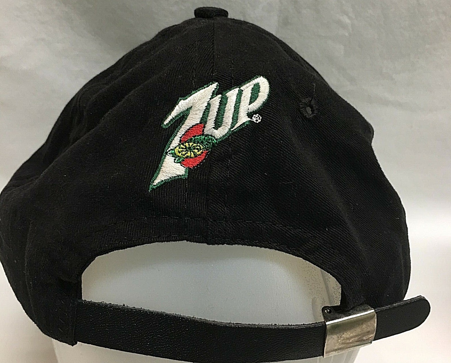 Vintage 1998 7UP UnCola Are U an UN? Soda Baseball Cap Hat